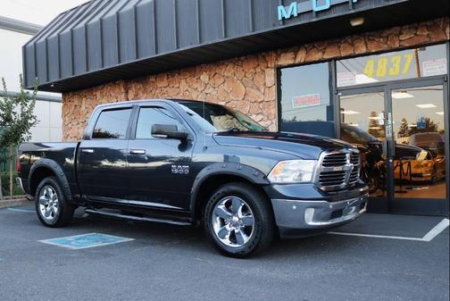 2016 RAM 1500 Big Horn