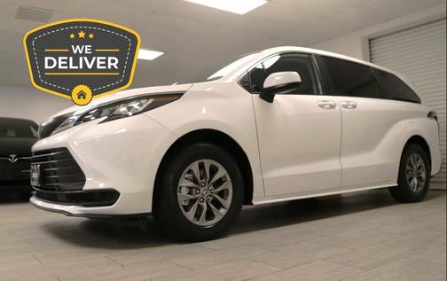 2021 Toyota Sienna LE