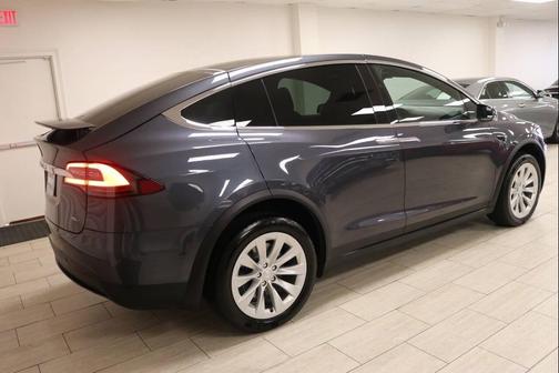 2018 Tesla Model X 75D