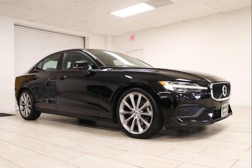 2019 Volvo S60 T5 Momentum