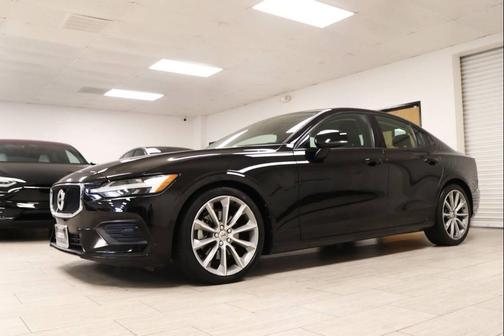 2019 Volvo S60 T5 Momentum