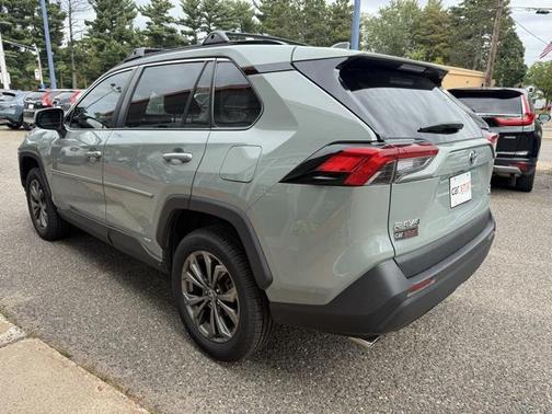 2022 Toyota RAV4 Hybrid XLE Premium