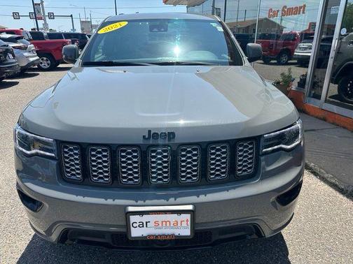 Sting-Gray Clearcoat 2021 Jeep Grand Cherokee Laredo