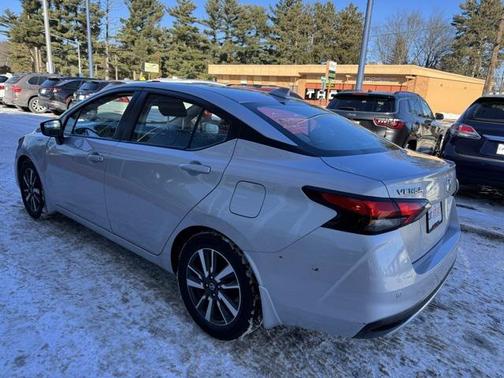 2021 Nissan Versa 1.6 SV