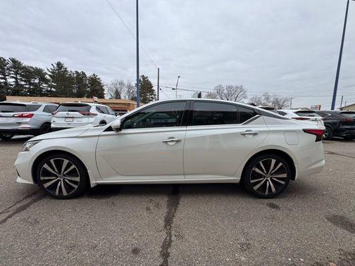 2019 Nissan Altima 2.5 Platinum