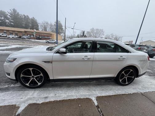 2016 Ford Taurus SEL