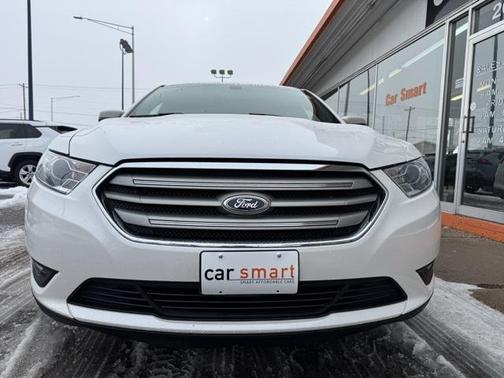 2016 Ford Taurus SEL