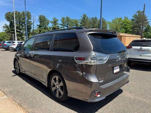 Predawn Gray Mica 2015 Toyota Sienna SE