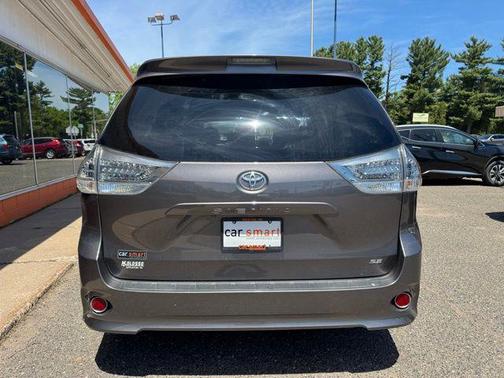 Predawn Gray Mica 2015 Toyota Sienna SE