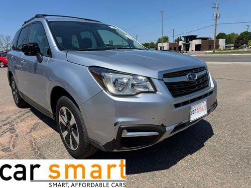 Ice Silver Metallic 2017 Subaru Forester 2.5i Premium