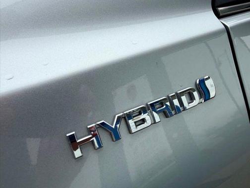 2016 Toyota Camry Hybrid LE