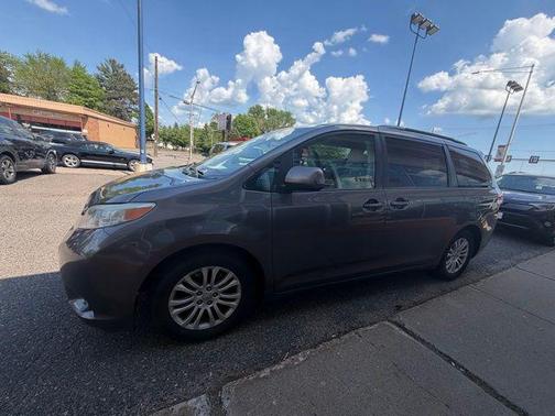 Predawn Gray Mica 2013 Toyota Sienna XLE