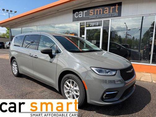 Ceramic Gray Clearcoat 2023 Chrysler Pacifica Touring L