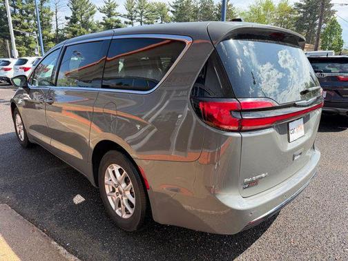 Ceramic Gray Clearcoat 2023 Chrysler Pacifica Touring L