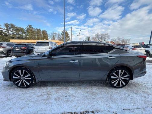 2019 Nissan Altima 2.5 Platinum