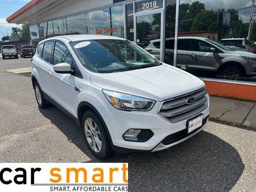 Oxford White 2019 Ford Escape SE