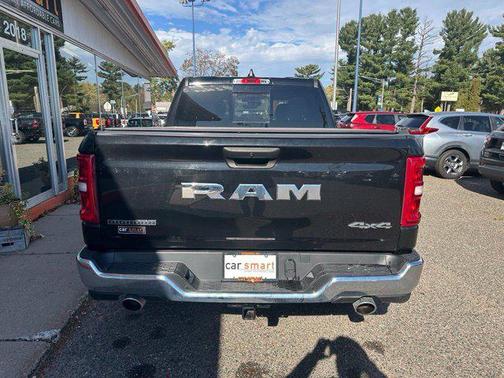 Diamond Black Crystal Pearlcoat 2025 RAM 1500 Big Horn/Lone Star