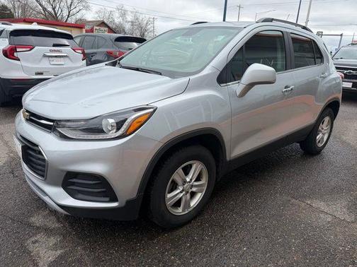 Silver Ice Metallic 2020 Chevrolet Trax LT