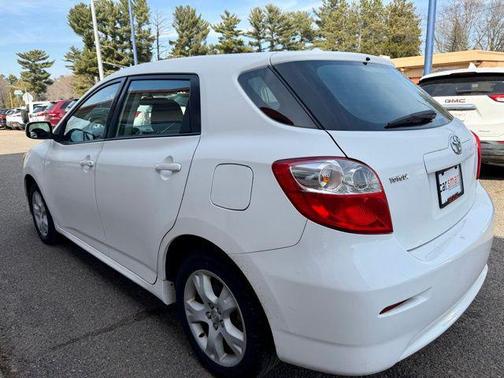Super White 2010 Toyota Matrix S