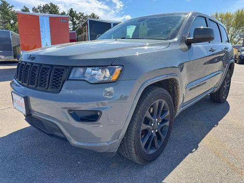 Sting-Gray Clearcoat 2021 Jeep Grand Cherokee Laredo