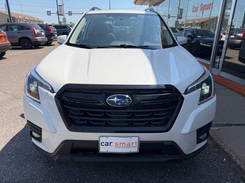 Crystal White Pearl 2023 Subaru Forester Premium