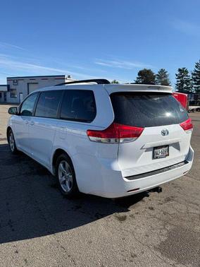 2013 Toyota Sienna LE