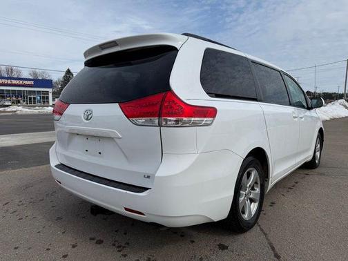 2013 Toyota Sienna LE