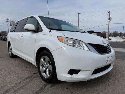 2013 Toyota Sienna LE