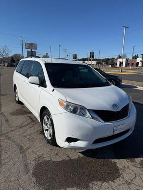 2013 Toyota Sienna LE