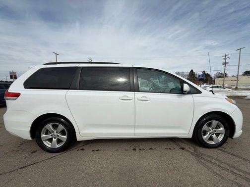 2013 Toyota Sienna LE