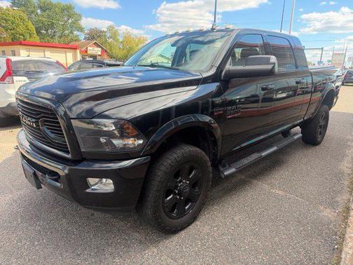 Brilliant Black Crystal Pearlcoat 2018 RAM 2500 Big Horn Mega Cab 4x4 6'4' Box