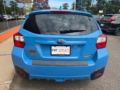 Hyper Blue 2017 Subaru Crosstrek 2.0i Limited