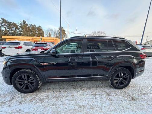 2021 Volkswagen Atlas 3.6L SE w/Technology