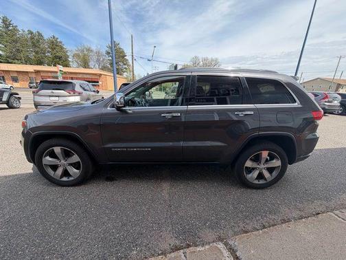 Brilliant Black Crystal Pearlcoat 2014 Jeep Grand Cherokee Limited
