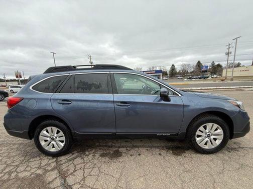 Twilight Blue Metallic 2018 Subaru Outback 2.5i Premium