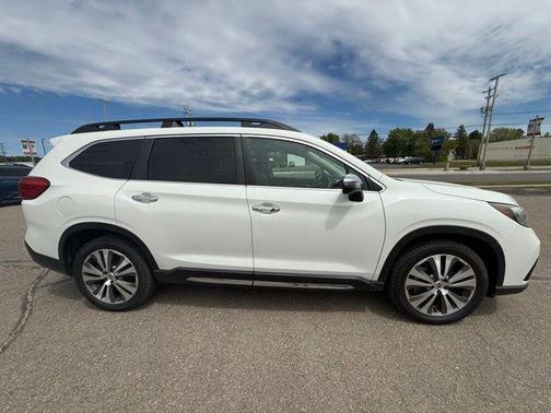 Crystal White Pearl 2019 Subaru Ascent Touring 7-Passenger