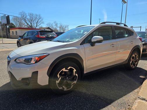 Crystal White Pearl 2022 Subaru Crosstrek Limited