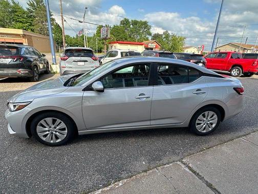 Brilliant Silver Metallic 2022 Nissan Sentra S