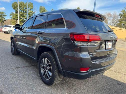 2020 Jeep Grand Cherokee Laredo