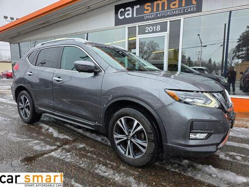 Gun Metallic 2017 Nissan Rogue SL
