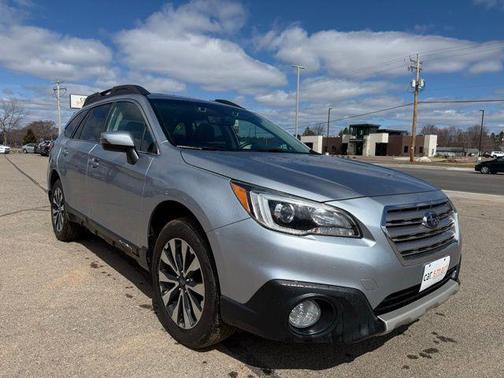 Ice Silver Metallic 2017 Subaru Outback 2.5i Limited