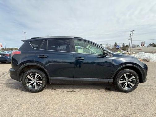 Teal 2018 Toyota RAV4 XLE