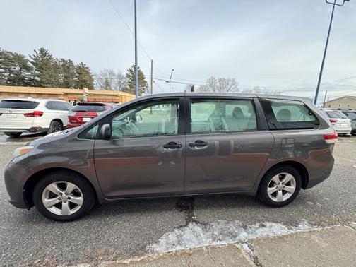 2014 Toyota Sienna L