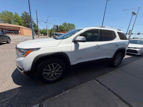 Summit White 2017 GMC Acadia SLE-2