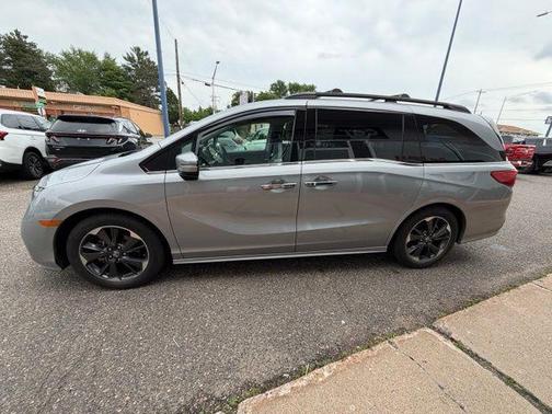 Silver 2021 Honda Odyssey Elite