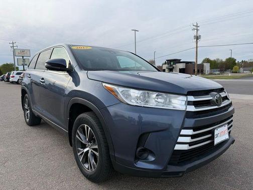 Shoreline Mist 2017 Toyota Highlander LE