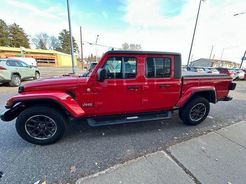 2023 Jeep Gladiator Overland