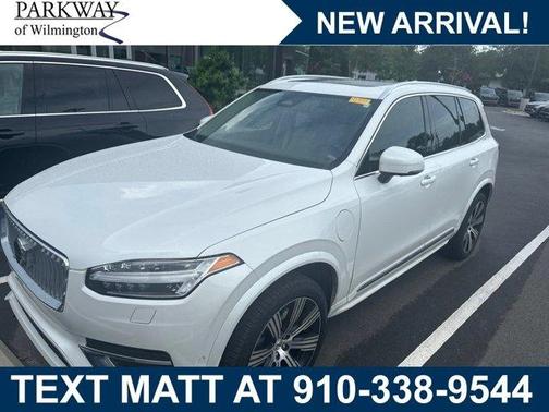Crystal White 2025 Volvo XC90 Plug-In Hybrid T8 Plus 7-Seater