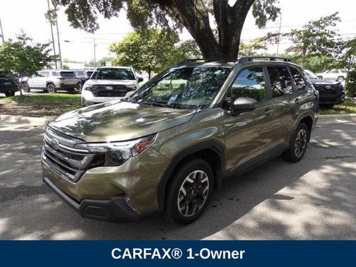 Green Metallic 2025 Subaru Forester Premium