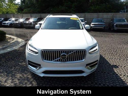 Crystal White 2024 Volvo XC90 Recharge Plug-In Hybrid T8 Plus Bright Theme 7 Passenger